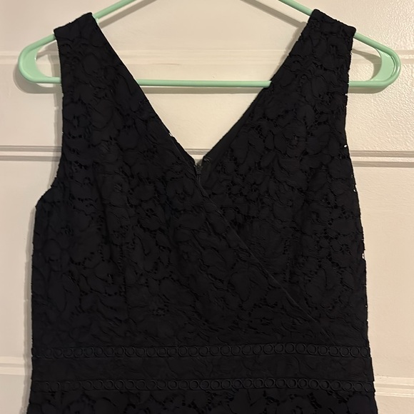 BNWT Loft black floral lace dress - size 6P - Picture 4 of 6